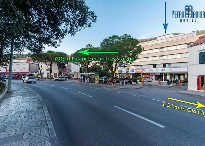 Petra MarinaHostel